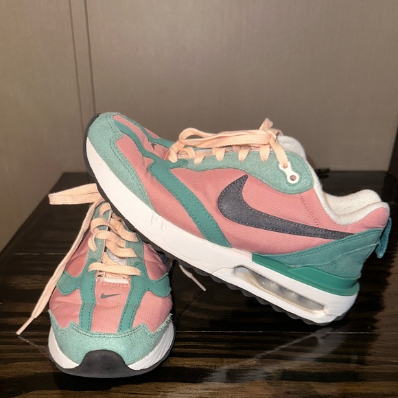 Nike women’s Air Max Dawn 'Rust Pink Jade Glaze 6 1/2 - Picture 2 of 8